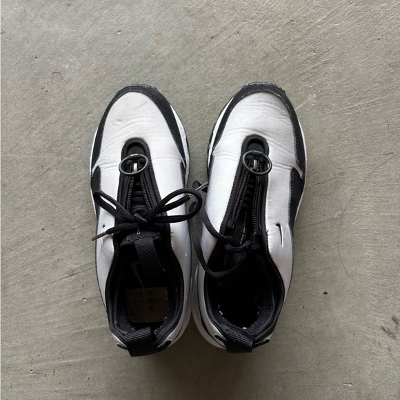 Nike Other - Nike Comme Des Garcons Black and White Air Max Sunder Sneakers
